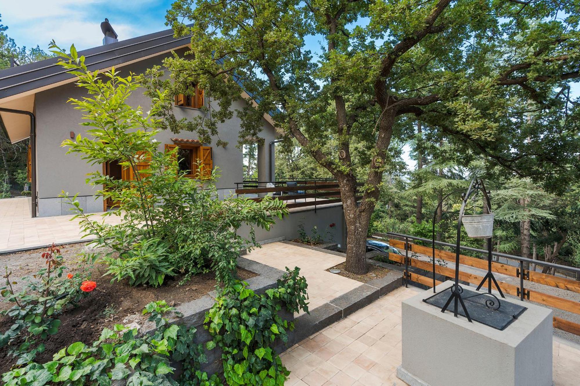 Villa Gebel House